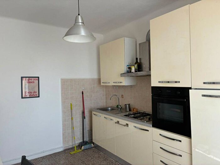 Appartamento trilocale in affitto in Via Giuseppe Montanelli, San Marco, Pisa