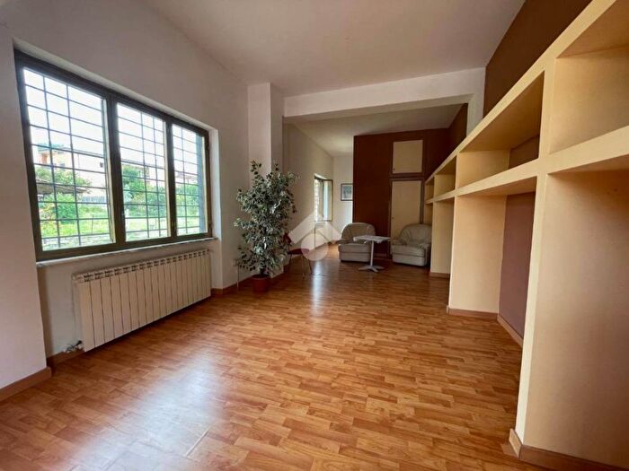 Appartamento bilocale in affitto in Via Ferentino, Atina Inferiore, Atina