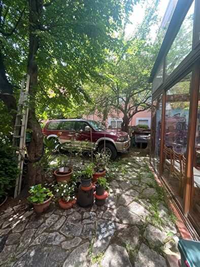 Casa con 5 locali in vendita in Via Crispi Salerno, Salerno