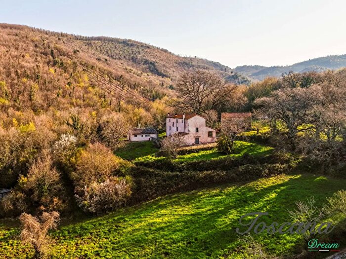Casa con 15 locali in vendita in Località Niccioleta Vecchia Snc, Massa Marittima