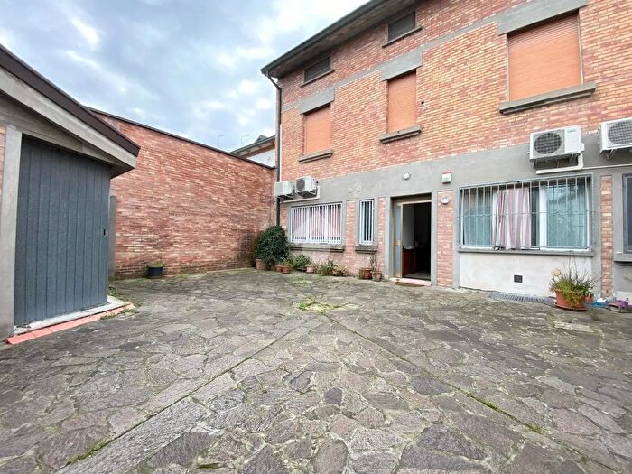 Casa quadrilocale in vendita in Via Massi, Forlimpopoli