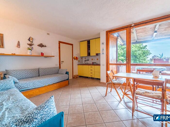 Appartamento trilocale in vendita in Via Cugnana Verde, Olbia