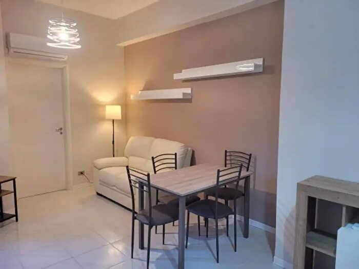 Appartamento monolocale in affitto in Via dei Mille, Messina