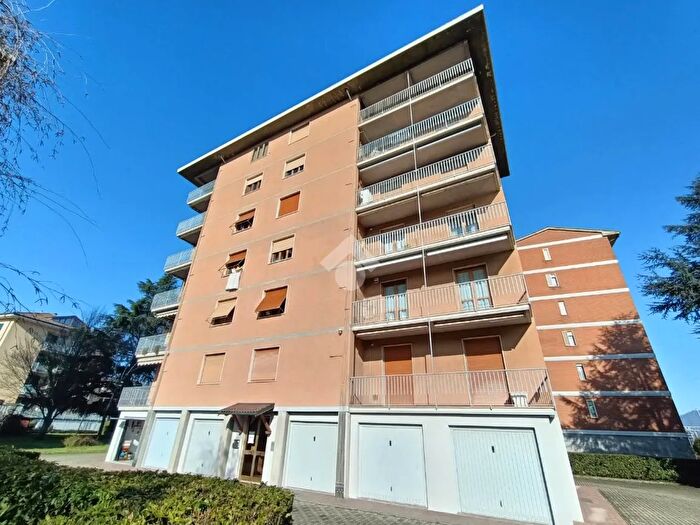 Appartamento con 5 locali in vendita in Via Marconi, Arquata Scrivia