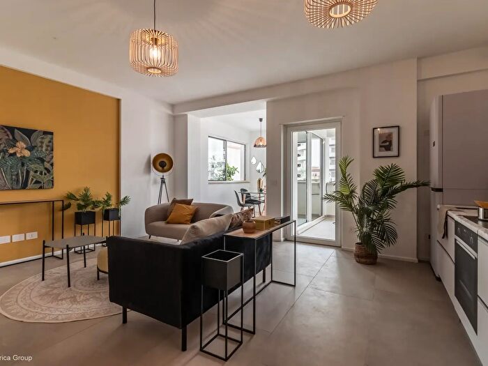 Appartamento trilocale in vendita in Via Pietro Mascagni, Aprilia