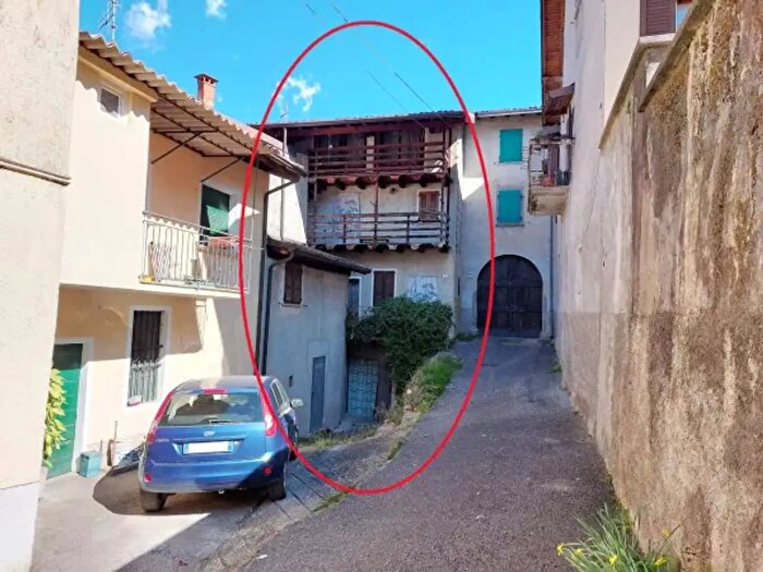 Casa quadrilocale in vendita in Via della Conciliazione, Idro