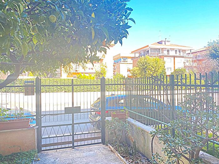 Casa con 5 locali in vendita in Via Marco Aurelio, Aprilia