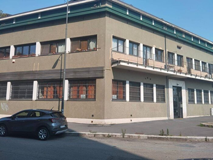 Appartamento bilocale in affitto in Via Paolo Pallia, Rogoredo, Milano