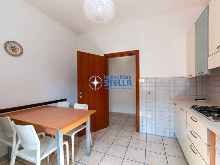 Appartamento trilocale in affitto in Via Dalmazia, Lido Centro Ovest, Jesolo