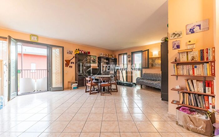 Appartamento trilocale in vendita in Via Alfredo Binda, Abbiategrasso