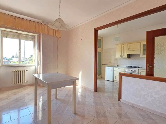 Appartamento con 5 locali in vendita in Via Monte Zebio, Viterbo