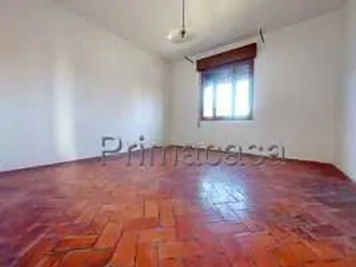 Casa con 8 locali in vendita in Carpi