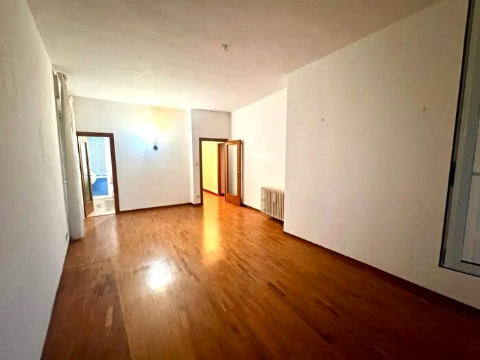 Appartamento con 5 locali in vendita in Iale Vittorio Emanuele, Siena