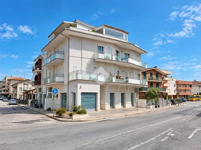 Appartamento trilocale in vendita in Via del Palo, Porto Sant'Elpidio