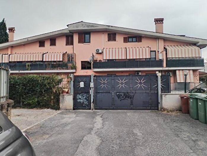 Appartamento quadrilocale in vendita in Guidonia Montecelio