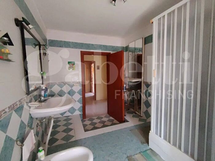 Casa con 7 locali in vendita in Siracusa