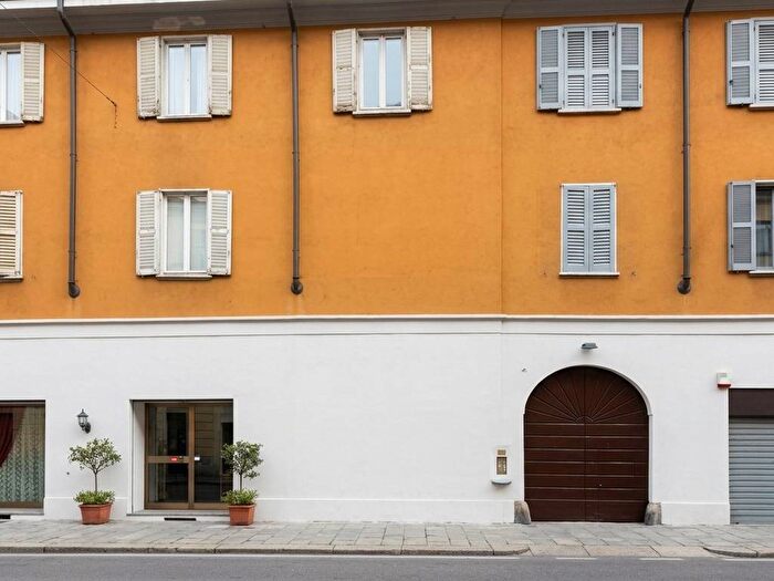 Appartamento bilocale in affitto in Via Paolo Frisi, Porta Venezia, Milano