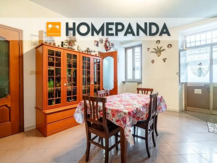 Appartamento trilocale in vendita in Via Bergamo, Torino