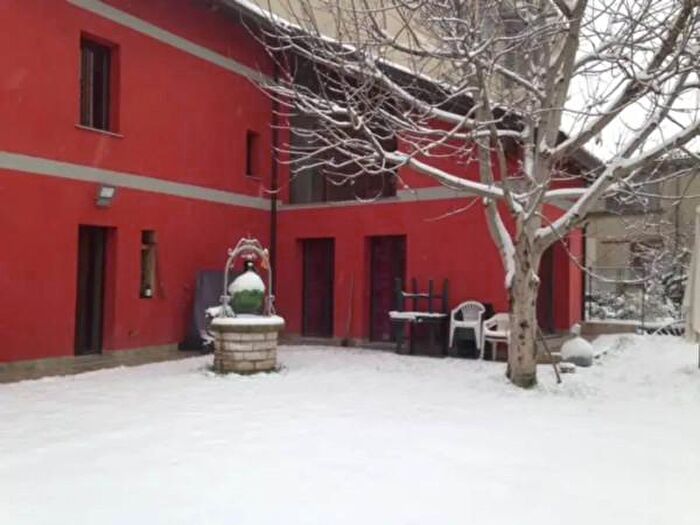 Casa con 5 locali in vendita in Via Michele Sacchelli, Bascape