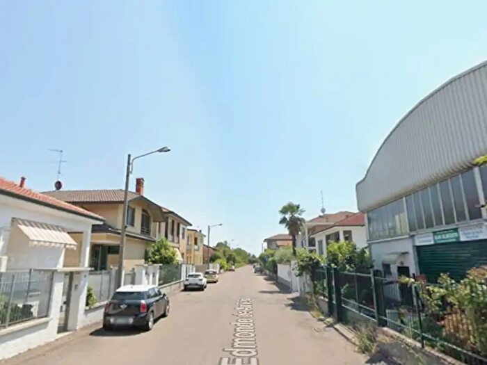 Appartamento bilocale in affitto in Via Edmondo De Amicis, Milano