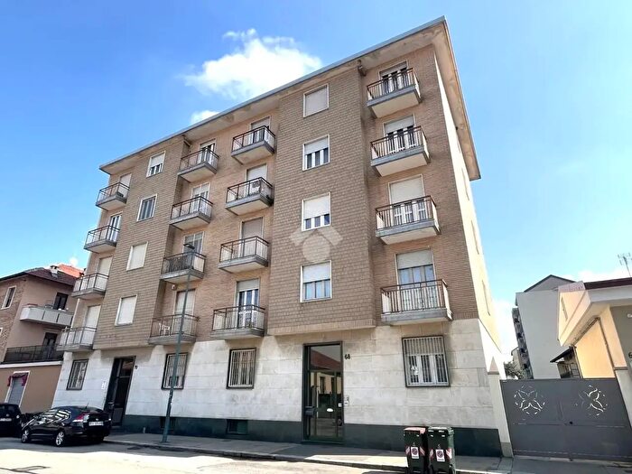 Appartamento bilocale in vendita in Via Sostegno, Torino