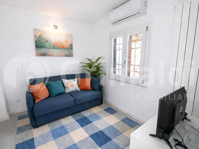 Appartamento bilocale in vendita in Via Monte del Gallo, Roma