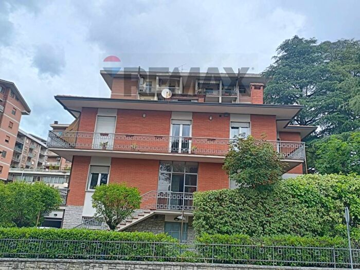 Appartamento con 5 locali in affitto in Via Fra' Giovanni Da Pian Di Carpine, Ferro di Cavallo, Perugia