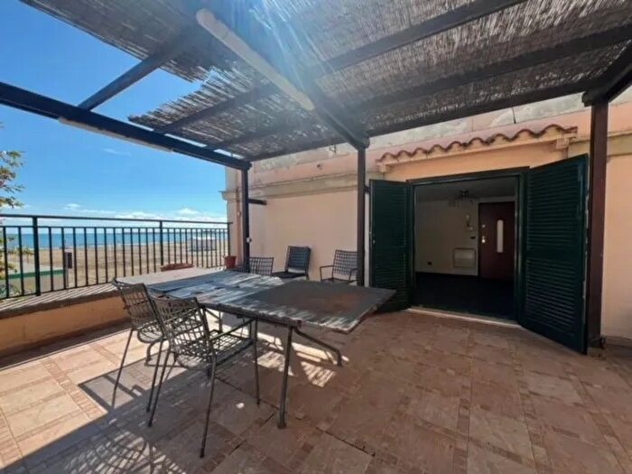 Appartamento con 5 locali in vendita in Riviera Zanardelli, Anzio