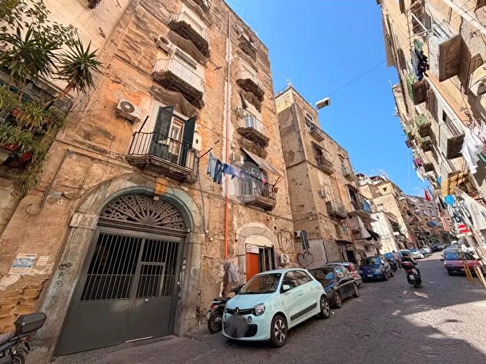 Appartamento quadrilocale in vendita in Via Francesco Saverio Correra, Napoli