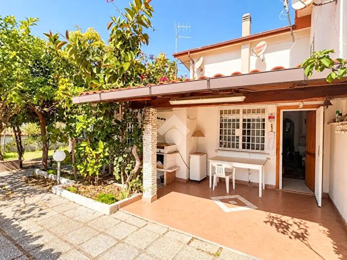 Casa trilocale in vendita in Via dei Fiori, Anzio