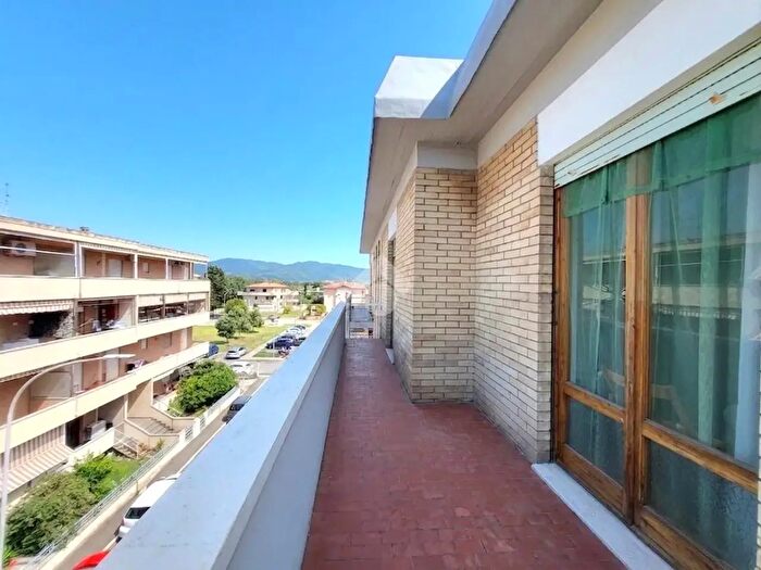 Appartamento quadrilocale in vendita in Via Berlino, Follonica