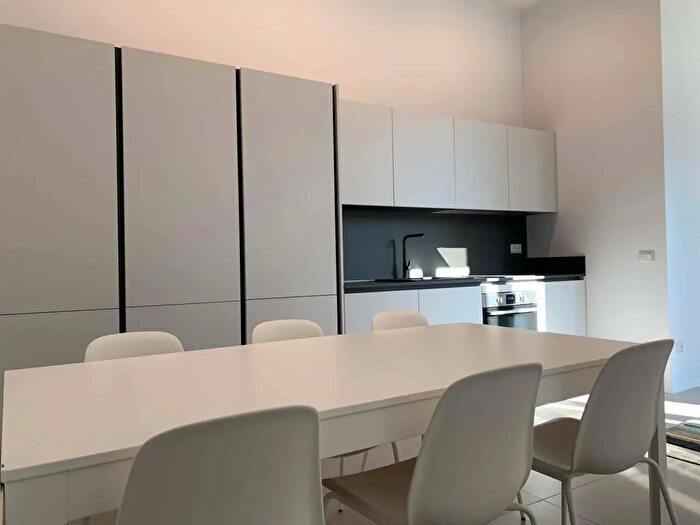 Appartamento monolocale in affitto in Via Solferino, Milano