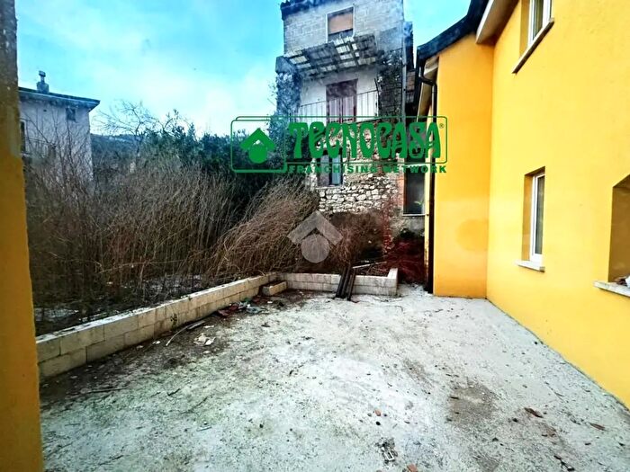 Appartamento trilocale in vendita in Via Carmine, Mercogliano