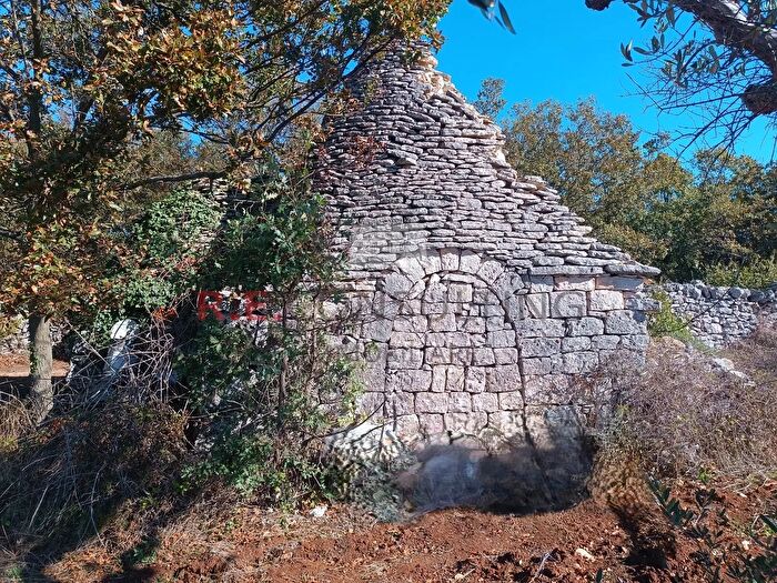 Casa trilocale in vendita in Via Alberobello Mulino l Antica Macina, Martina Franca