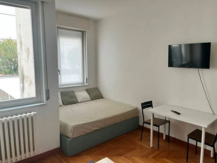 Appartamento bilocale in affitto in Via Ugo Bassi, Milano