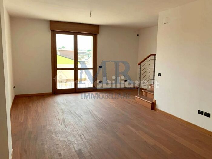 Appartamento con 5 locali in vendita in Via Amadeus Mozart, Padova