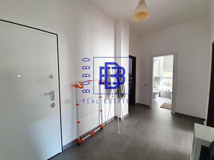 Appartamento trilocale in affitto in Via Spartaco, Montenero, Milano