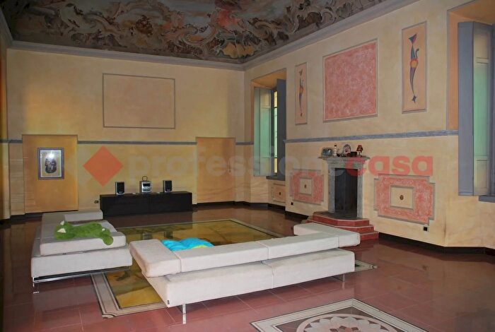 Appartamento quadrilocale in vendita in Piazza Mazzini, San Giorgio Su Legnano