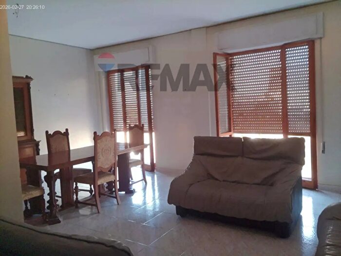 Appartamento con 6 locali in vendita in Via Giovanni Verga, Gela