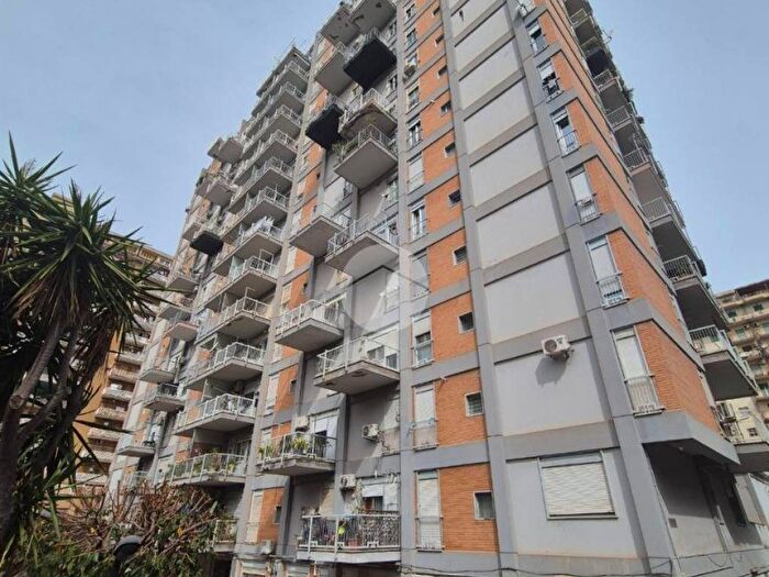 Appartamento trilocale in affitto in Via Guido Jung, Montepellegrino, Palermo