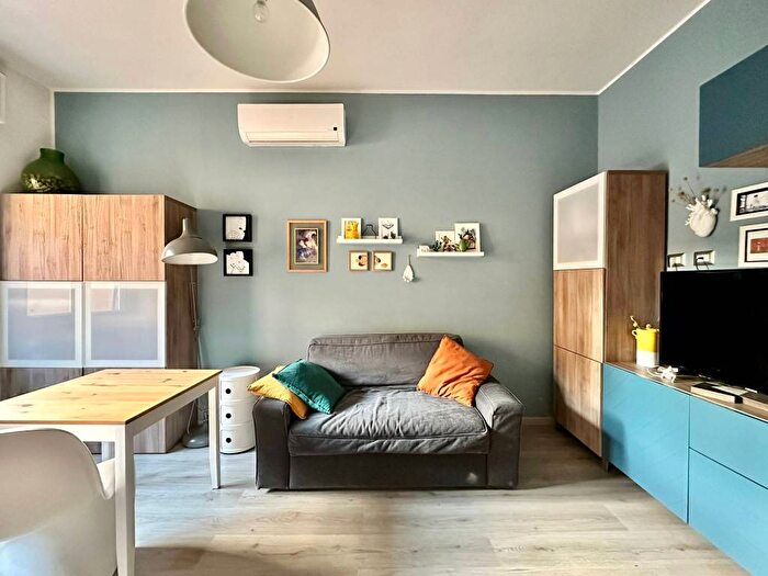 Appartamento bilocale in affitto in Via Giacomo Zanella, Argonne Corsica, Milano