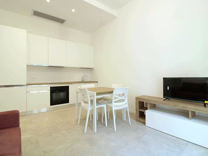 Appartamento bilocale in affitto in Viale Liguria, Navigli Darsena, Milano