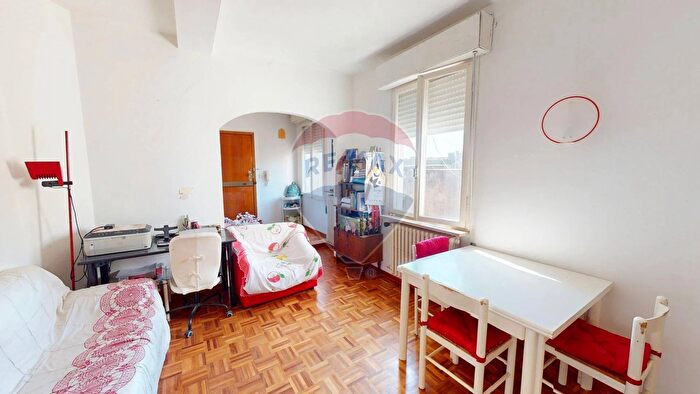 Appartamento trilocale in vendita in Via Bersaglieri del Po, Ferrara