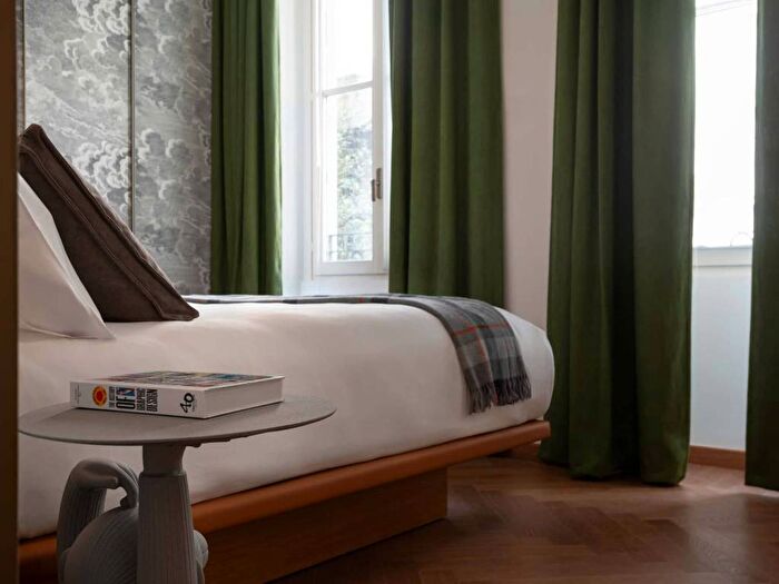 Appartamento bilocale in affitto in Via Alessandro Manzoni, Scala Manzoni, Milano