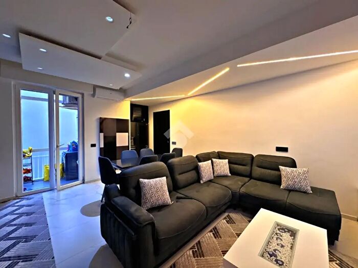 Appartamento quadrilocale in vendita in Via Francesco Mignone, Savona