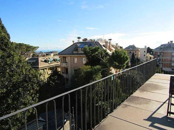 Appartamento con 5 locali in vendita in Via della Sirena, Genova