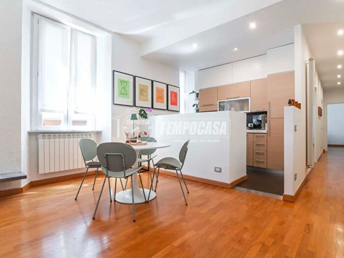 Appartamento trilocale in vendita in Como