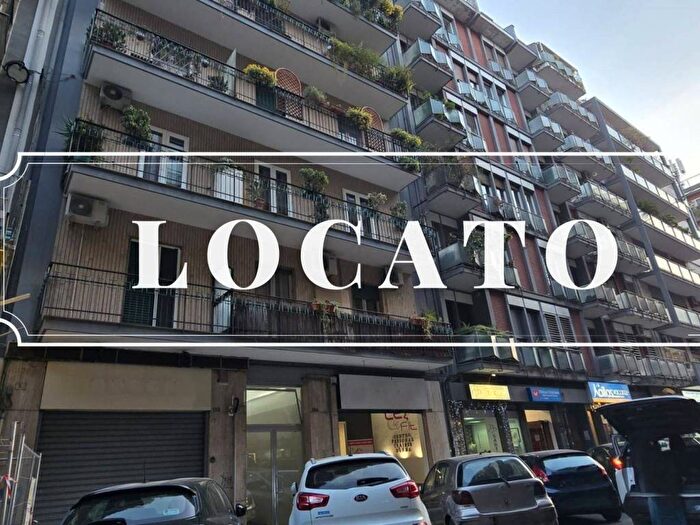 Appartamento trilocale in affitto in Via Alessandro Maria Calefati, Murat, Bari