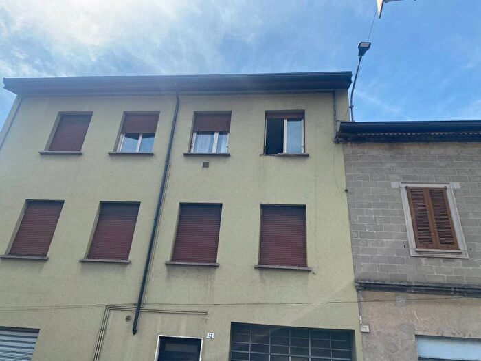Appartamento bilocale in affitto in Via Roma, Valmadrera
