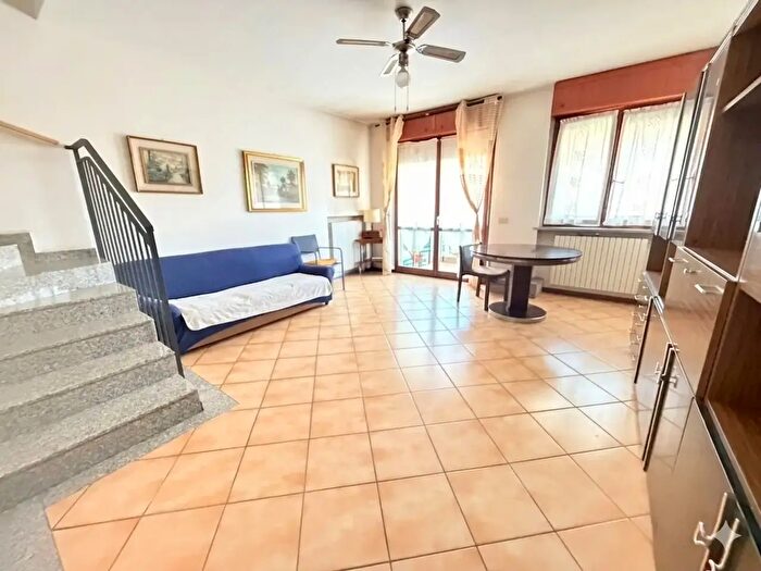 Casa con 6 locali in vendita in Via Bologna, Sorbolo Mezzani